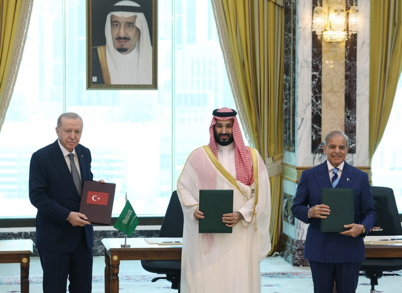 موقف جنوبي صادم للسعودية بشأن اتفاقية الدفاع المشترك موقف جنوبي صادم للسعودية بشأن اتفاقية الدفاع المشترك