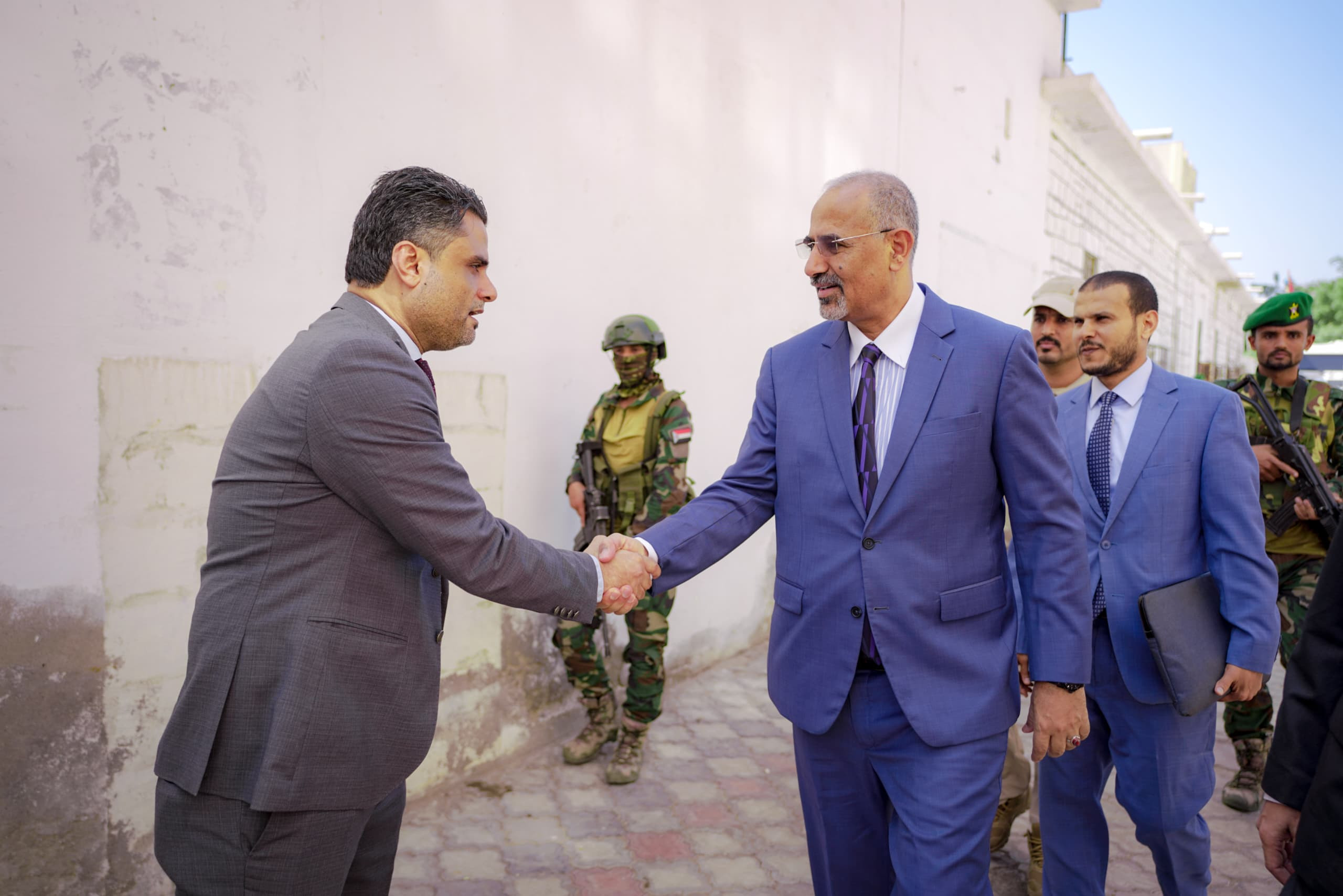 الز بيدي يوجه بإنهاء تحريض الإعلام الرسمي ضد الجنوب