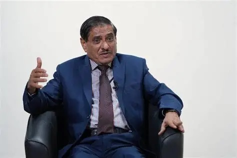 البحسني يصدم العليمي بإعلان حازم