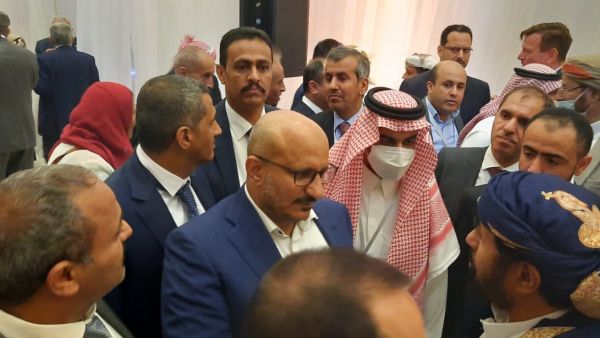 قيادي بارز في الانتقالي يحذر التحالف من إعادة نظام صالح و الارهاب