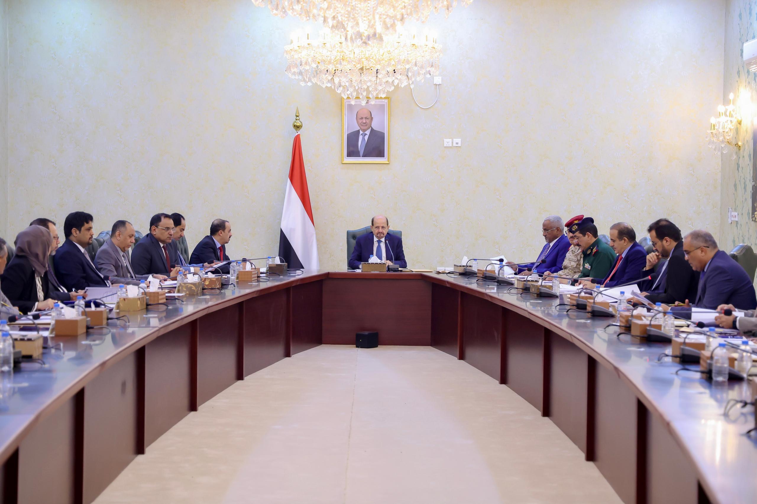 وزير ينشر غسيل الإصلاح صادم