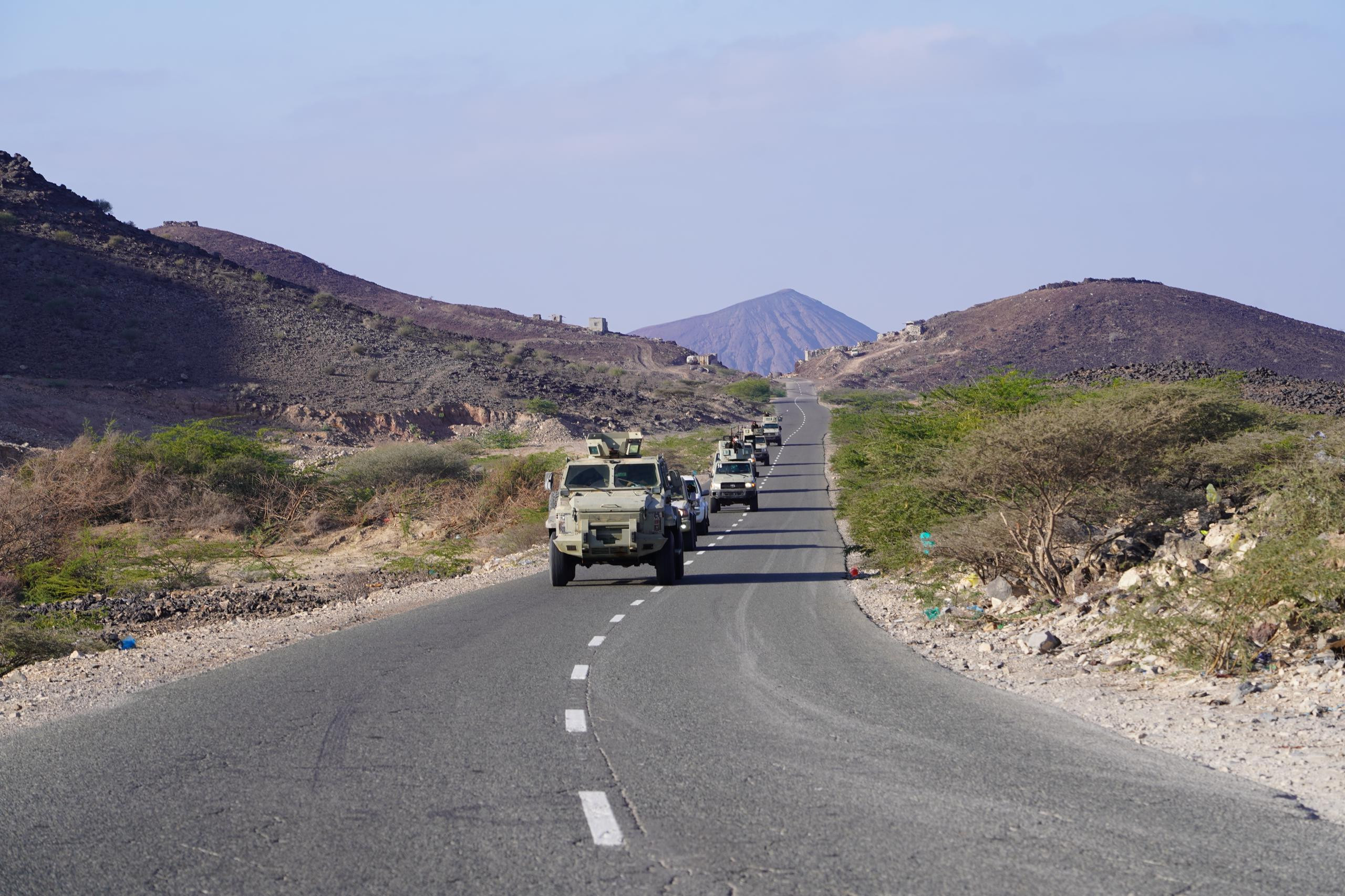 محاصرة الاخوان و القاعدة في هذه المحافظة صور محاصرة الاخوان و القاعدة في هذه المحافظة صور