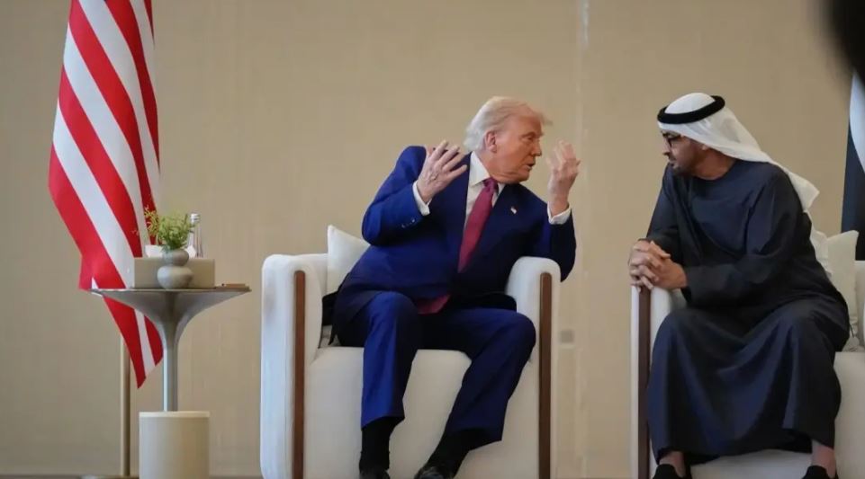 سياسي اماراتي يكشف كواليس زيارة ترامب سياسي اماراتي يكشف كواليس زيارة ترامب