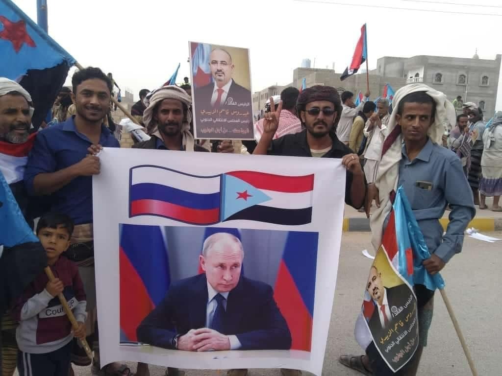 شاهد الرئيس الروسي يظهر بين الحشود في محافظة شبوة