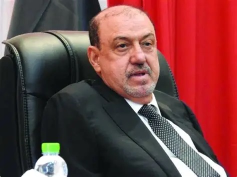 البركاني يفتح النار على الإرياني ويصفه بالعاجز تفاصيل