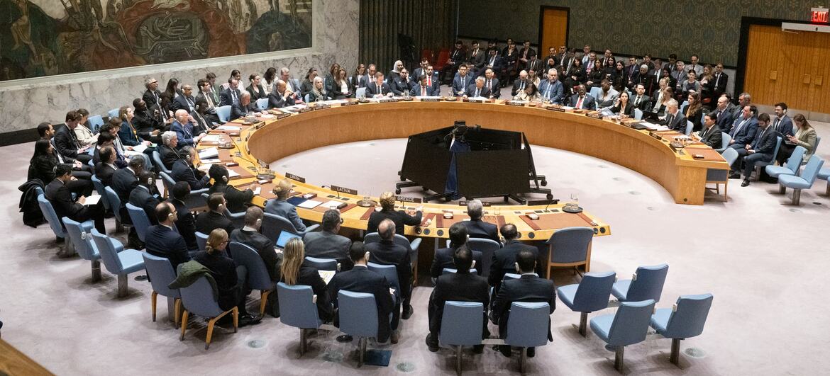 الحكومة تطالب بإعادة العقوبات الدولية على أحمد علي