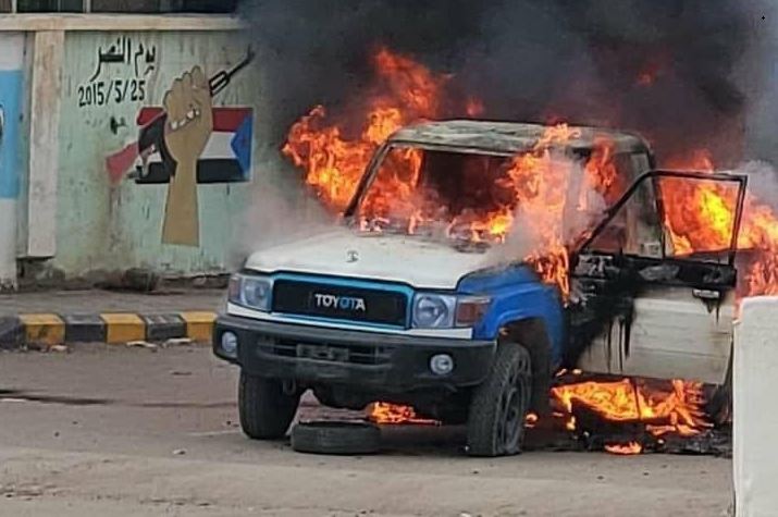 عاجل اندلاع اشتباكات عنيفة في مدينة الضالع ومحاولة اغتيال قائد عسكري صورة