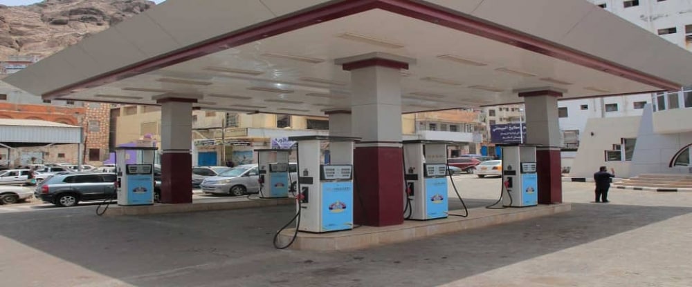 عدن استمرار أزمة الوقود لليوم الثاني على التوالي