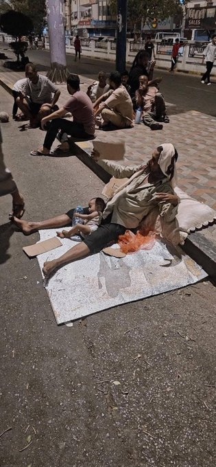 ثورة تشعل العاصمة صور